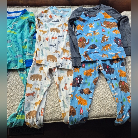 Toddler Boy Pajama Set Lot - 4T - Picture 2 of 4